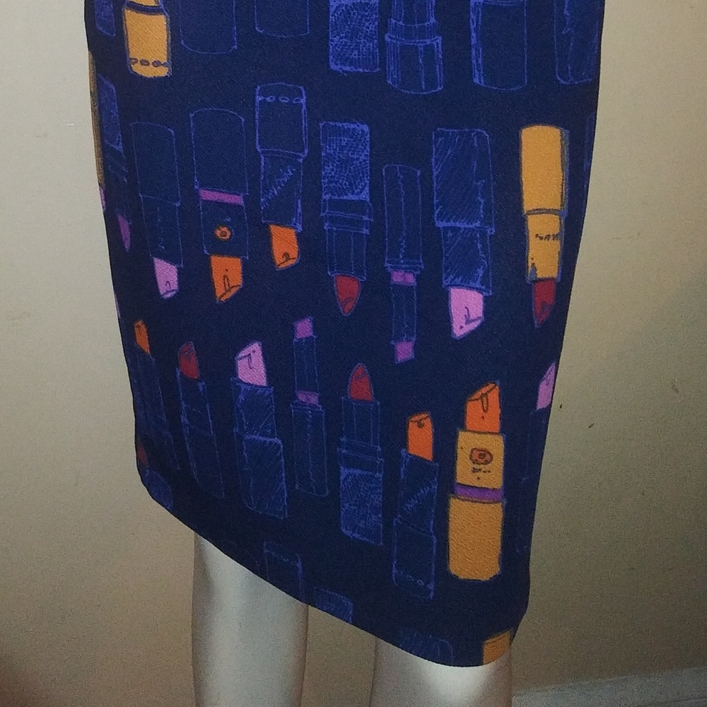 Skirt - Picture 2 of 2